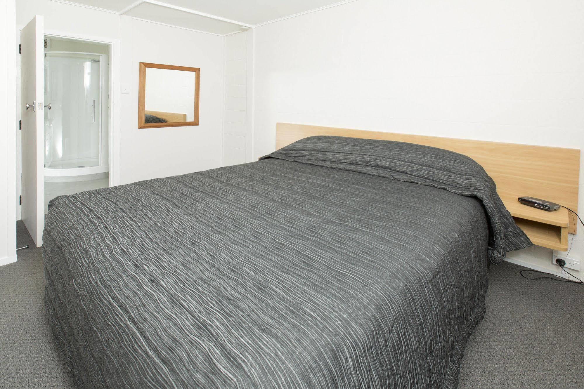 Marina Court Motel & Apartments Whangarei Eksteriør bilde