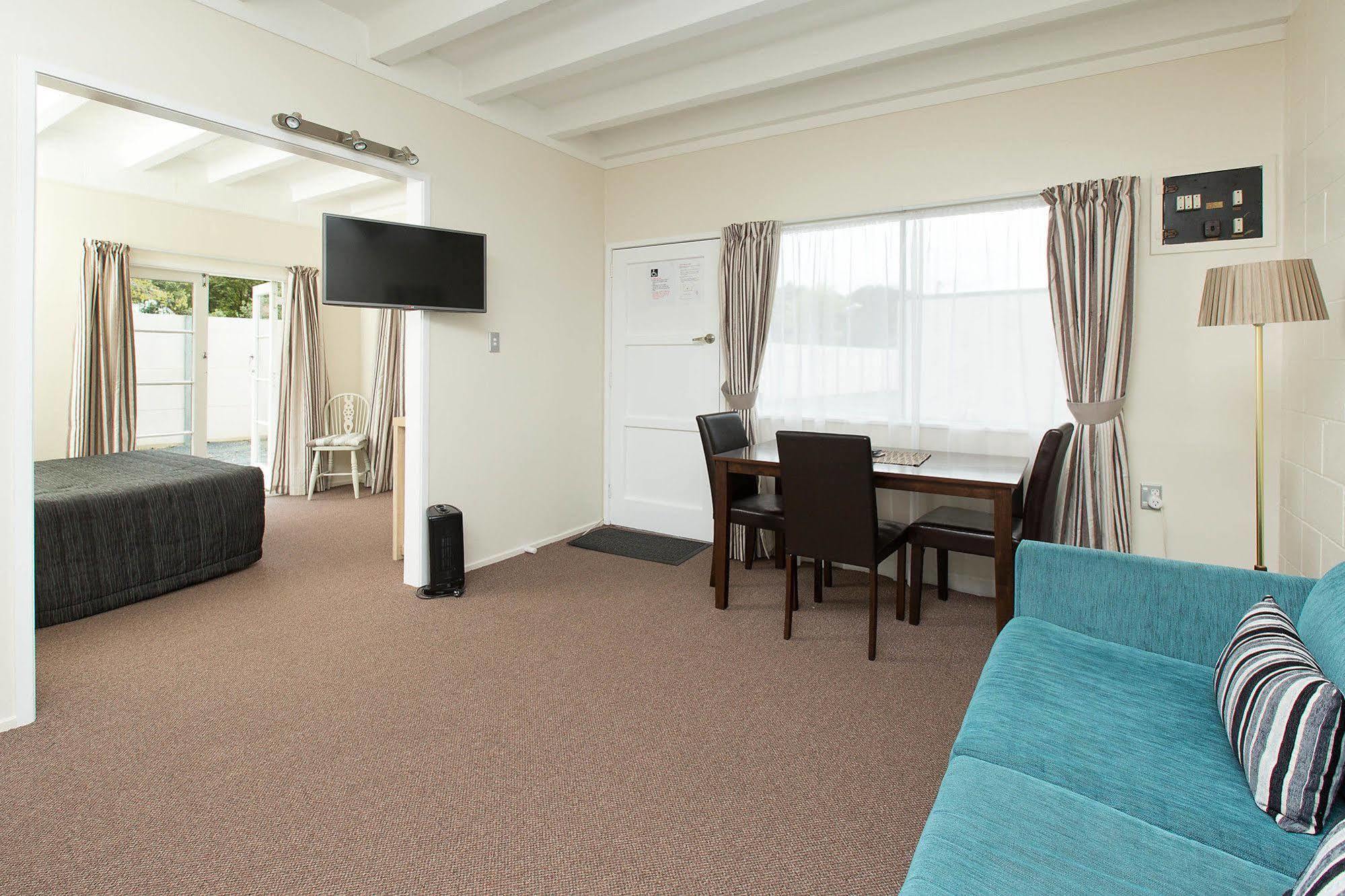 Marina Court Motel & Apartments Whangarei Eksteriør bilde